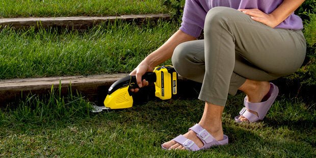 Akku-Gras- Und -Strauchschere - Karcher Flexstore