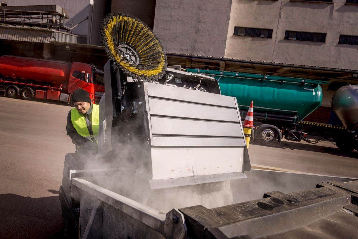 Kärcher KM 130/300 R I Bp Pack im Einsatz