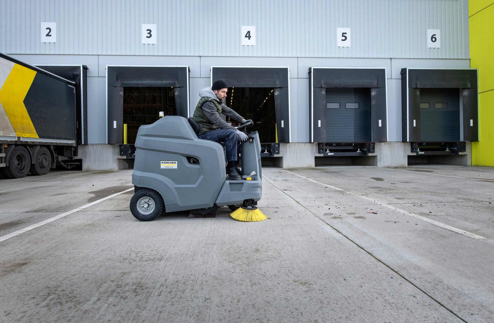 Kehrsaugmaschine KM 100/120 R G 2SB - Flexclean GmbH - Abteilung Karcher Flexstore