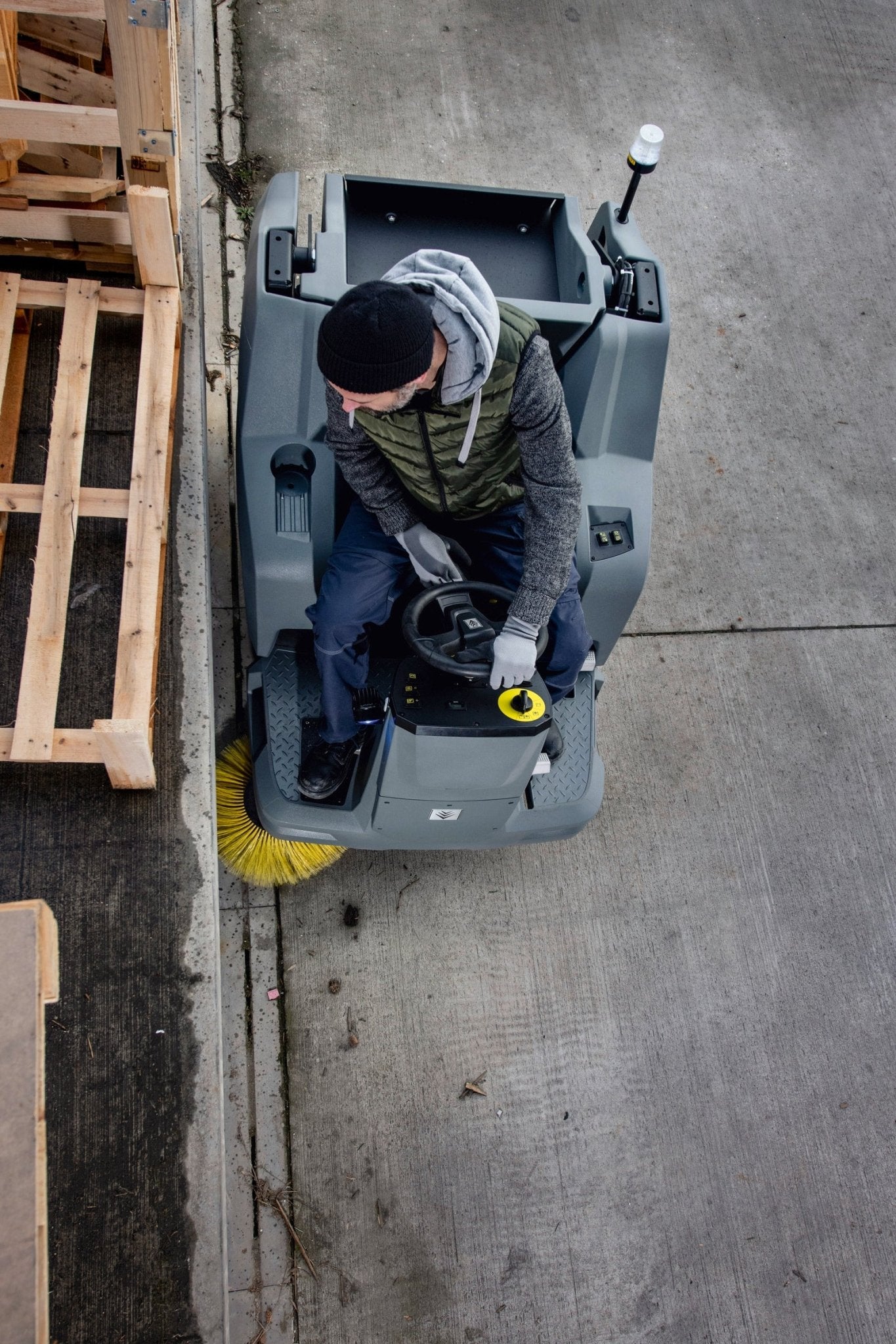 Kehrsaugmaschine KM 100/120 R Bp Pack Li+FC - Flexclean GmbH - Abteilung Karcher Flexstore